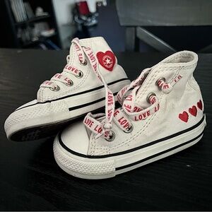 Converse All Star Love Baby Toddler Girls Size 4